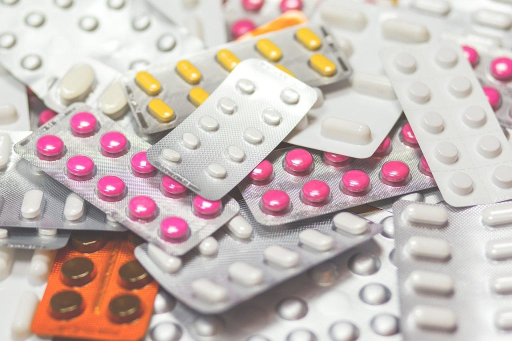 Team van apotheek in Ledegem biedt deskundig advies over medicijnen en huidverzorgingsproducten