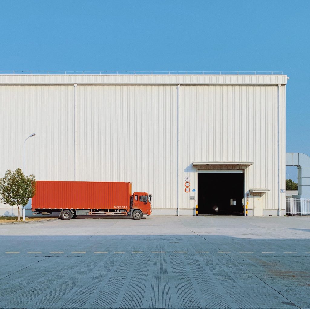Professionele truck garage in Antwerpen met deskundige monteurs voor onderhoud en tachograafservices