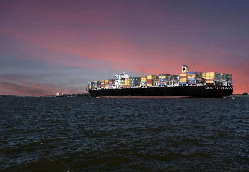 Transport company logistieke coördinatie voor oceanvracht, voorkoming van vertragingen in internationale supply chains